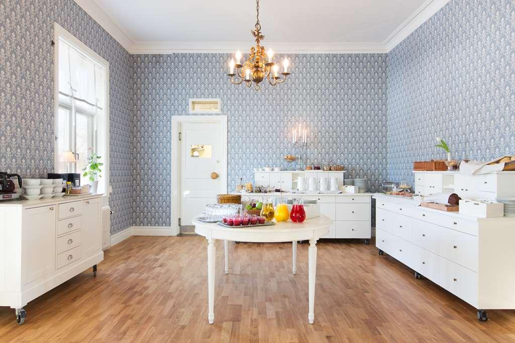 Stiftsgarden Skelleftea Hotel Ресторант снимка